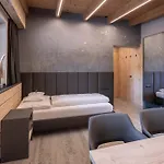 Reinstadler 公寓式酒店 3*